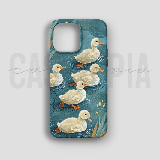 Swimming Ducklings - Lüks Kadife İç Kaplamalı Koruyucu Kılıf (K 310)
