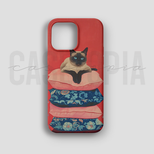 Siamese Cat on Pillows - Lüks Kadife İç Kaplamalı Koruyucu Kılıf (K 86)